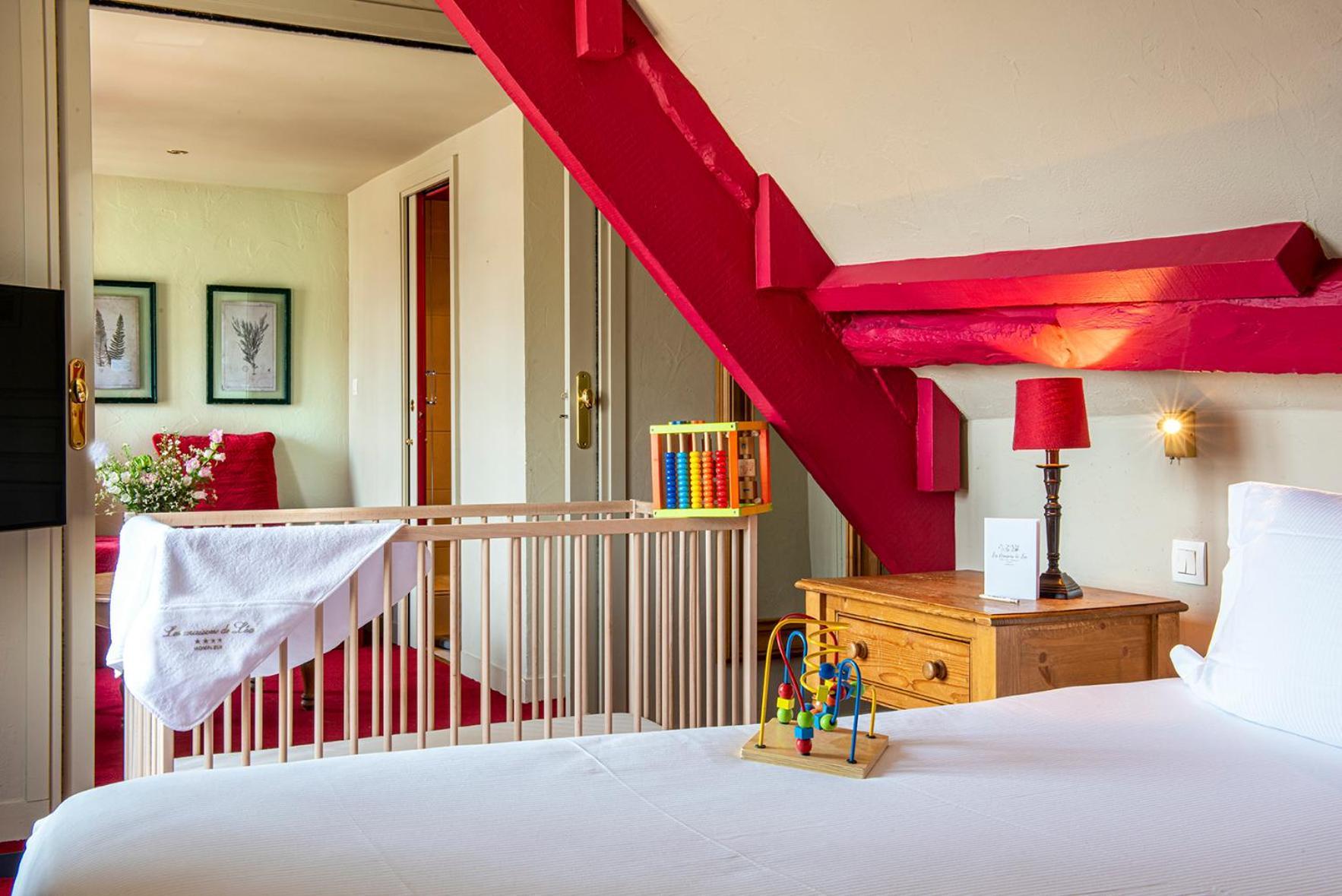 Family Room,1554646792:JPEG